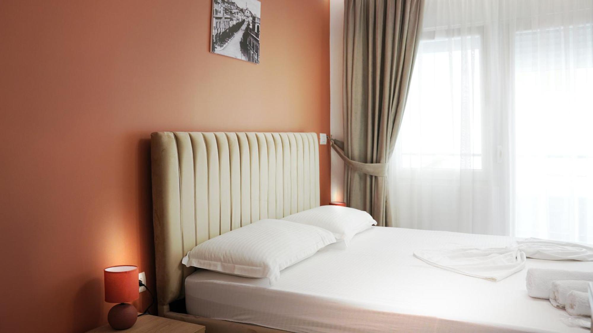 Hotel Luris Golem (Tirana) Exterior foto
